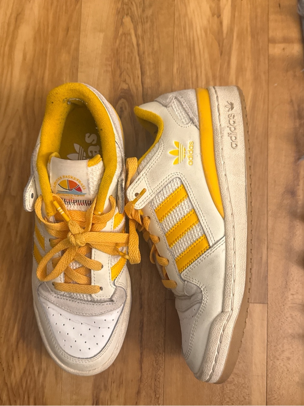 adidas Kids White & Yellow Low-Top Sneakers